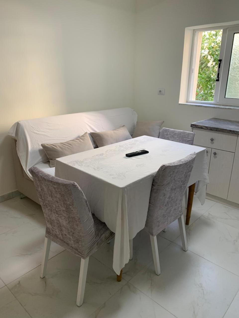 Angjelo Apartments Sarandë Cameră foto